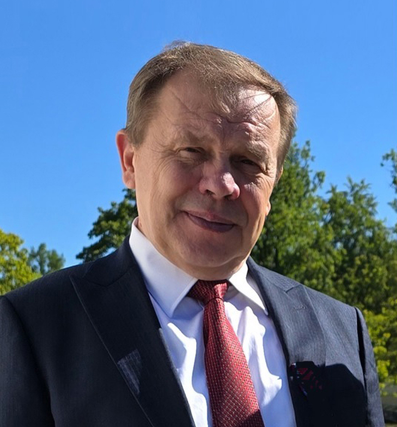 dr hab. inż. Bogdan Ćwik